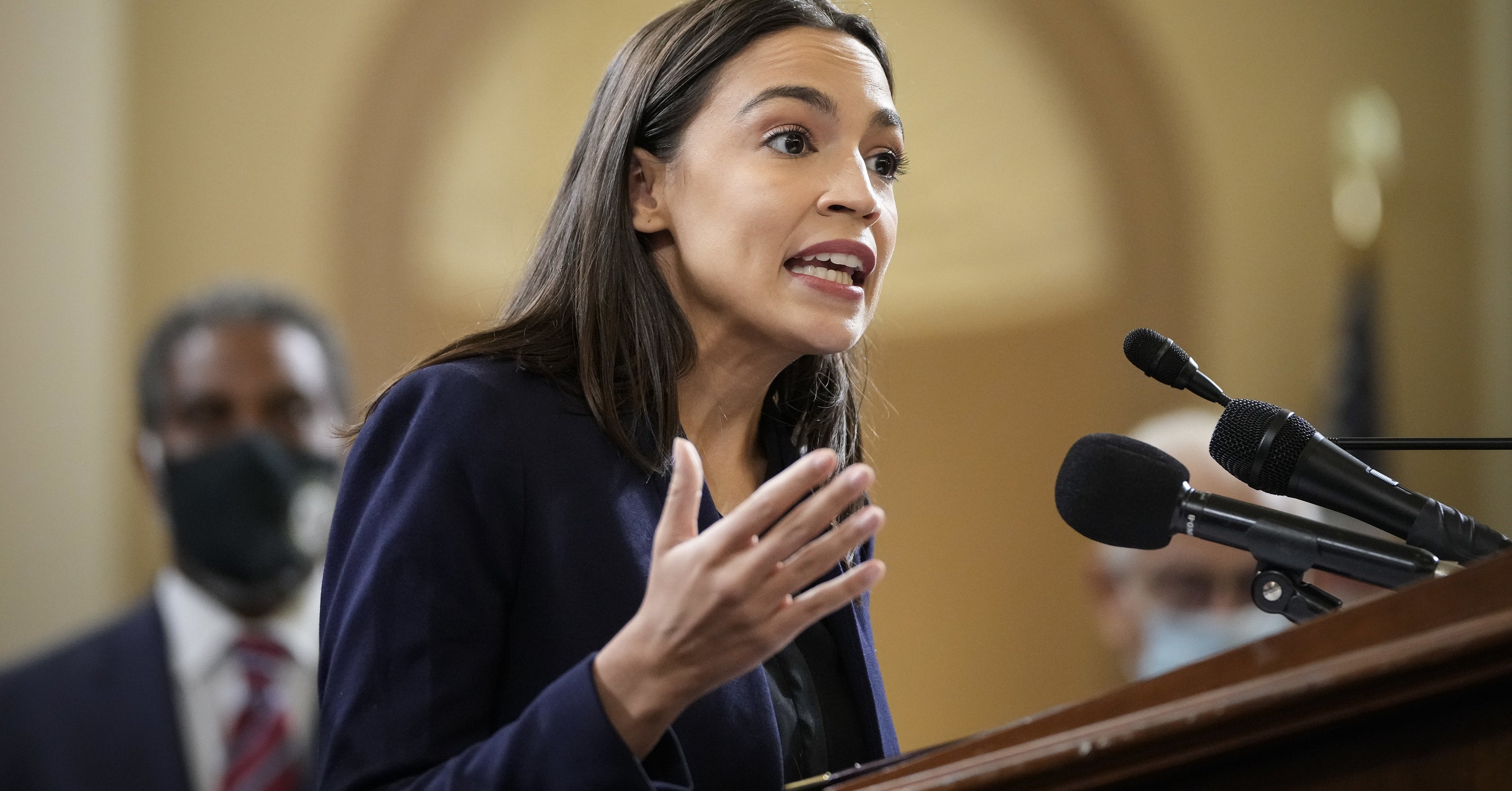 AOC And Other Members Of Congress Called Out Big Oil’s Climate BS In A Historic Hearing - BuzzFeed News