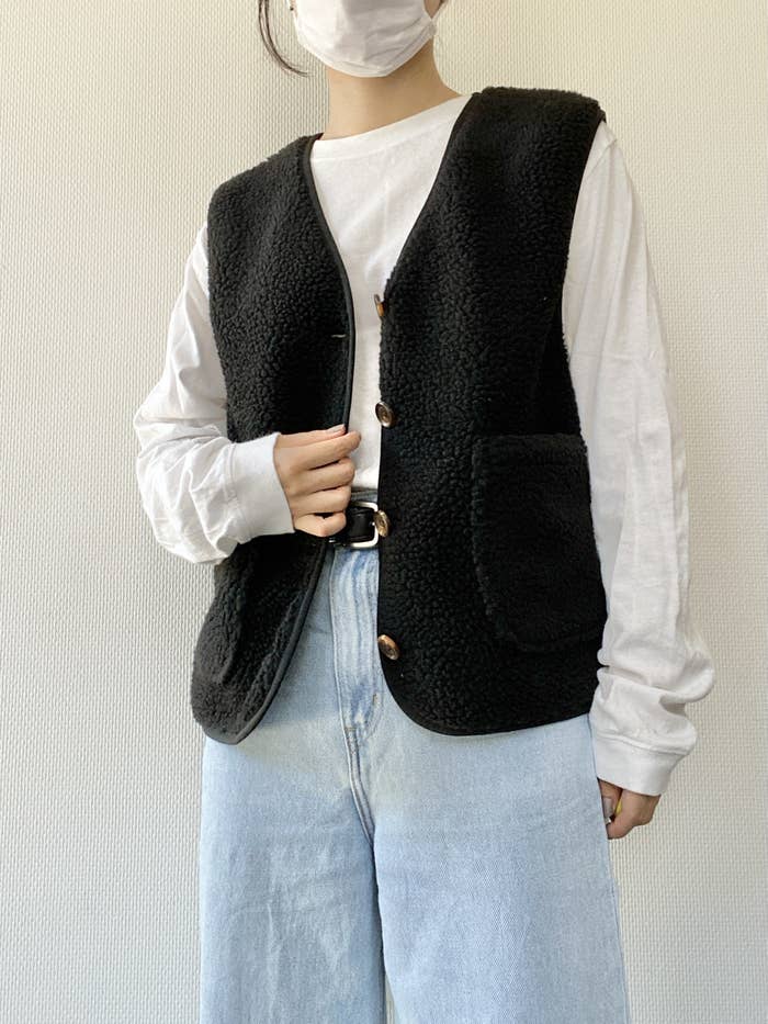 なんでも秋っぽくなれちゃう Guの もこもこベスト 今から使えて使い勝手良すぎる