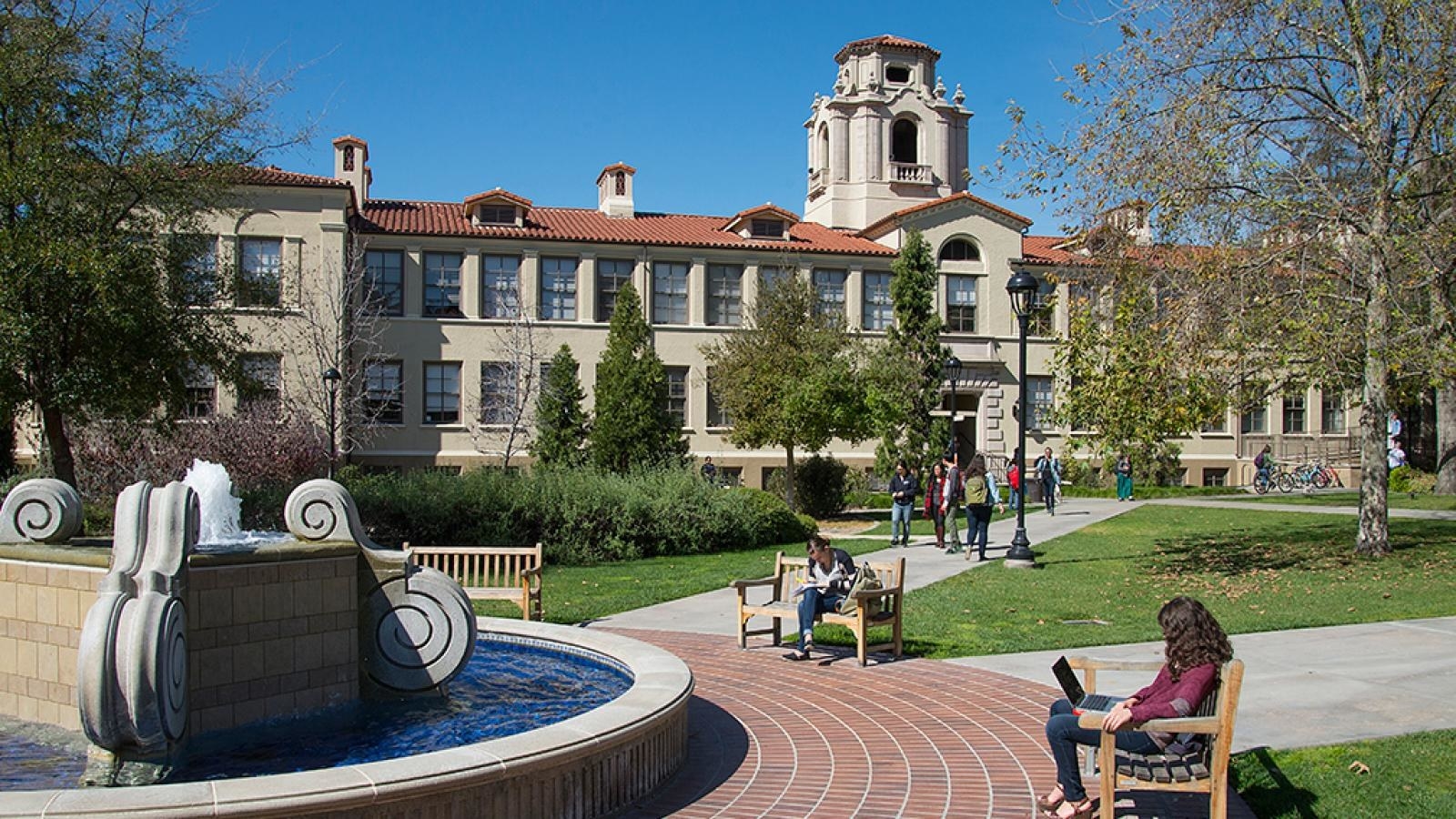 Photo of Pomona College campus