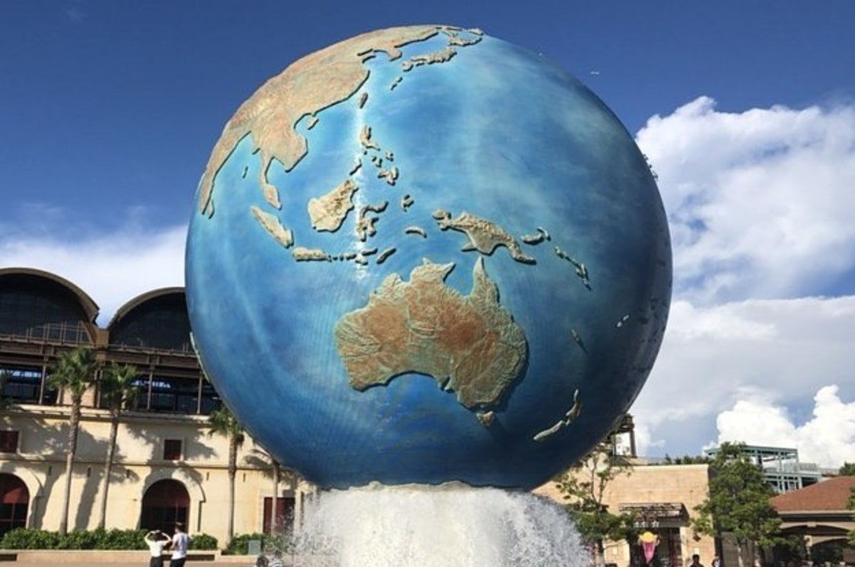 行ったら絶対ゲットしたい ディズニーシー 周年記念グッズ は一生モノの思い出になりそう