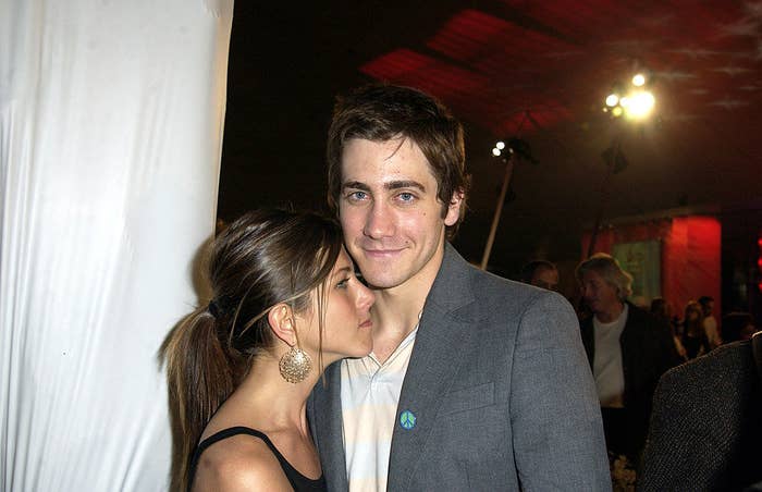 Jennifer Aniston (L) and Jake Gyllenhaal at the Santa Monica Beach