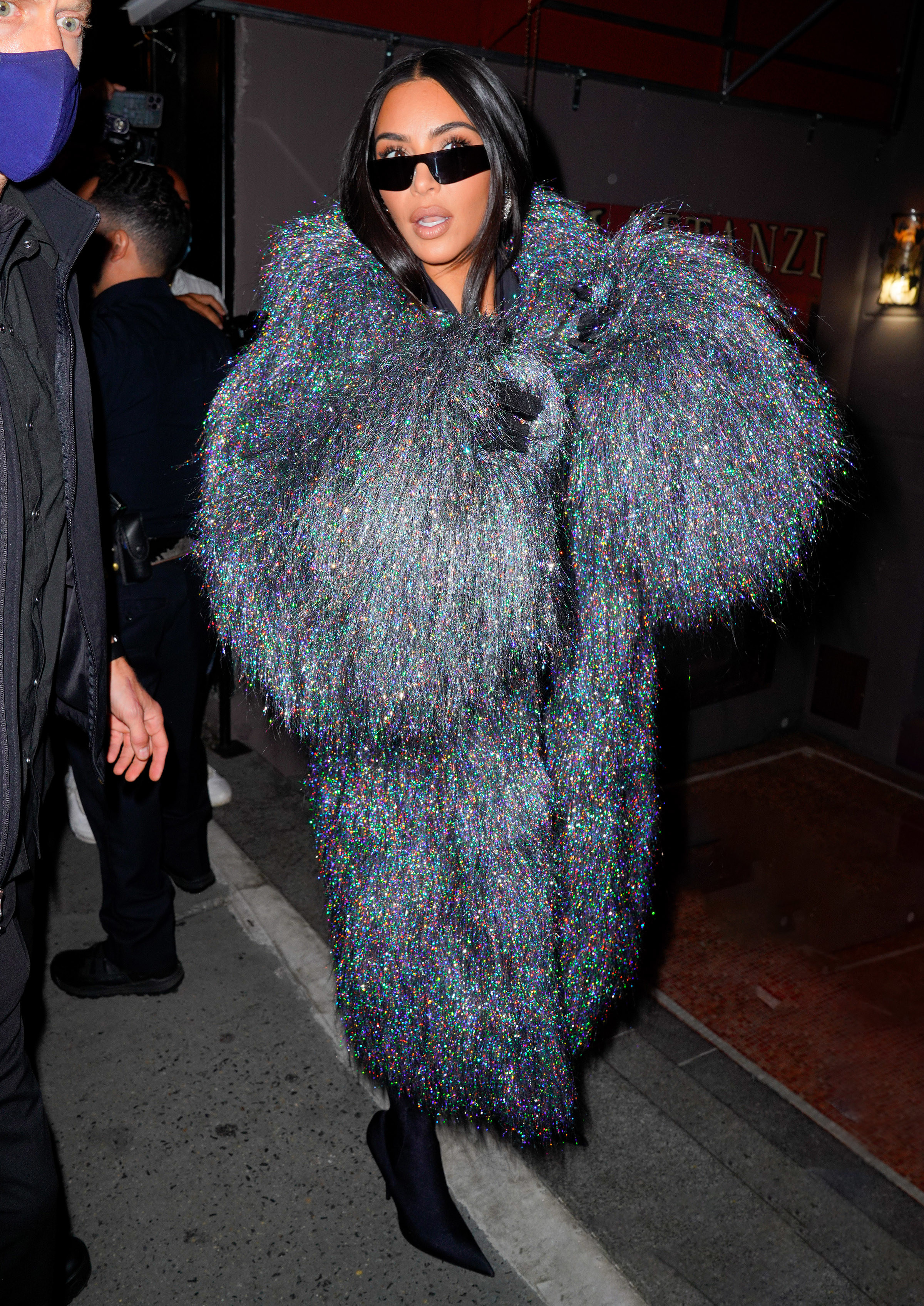 Kim Kardashian arrives at SNL cast dinner in New York