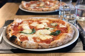 an italian margherita pizza