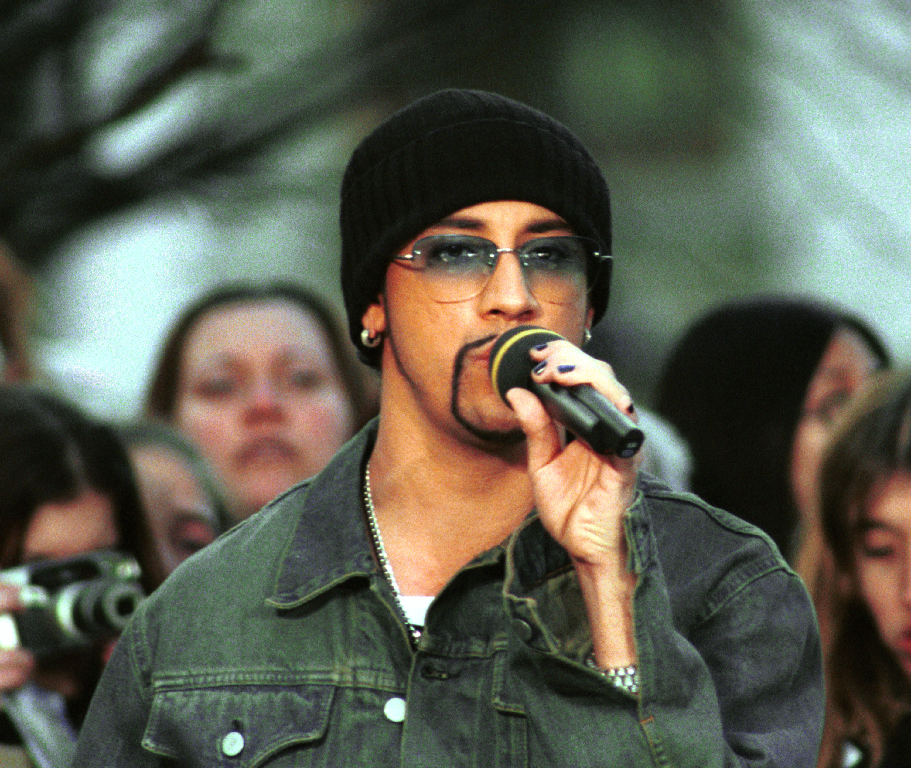 aj singing on the today show