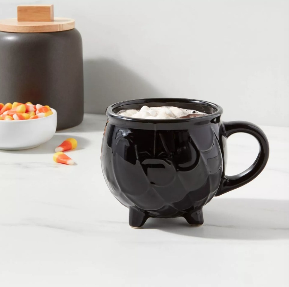Black cauldron mug
