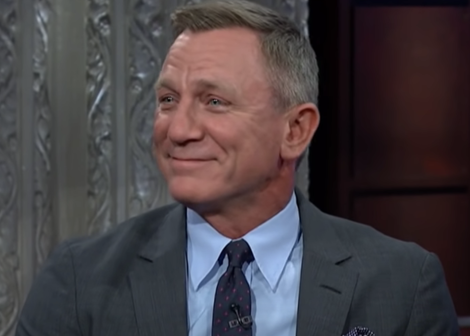 Daniel Craig being interviewed
