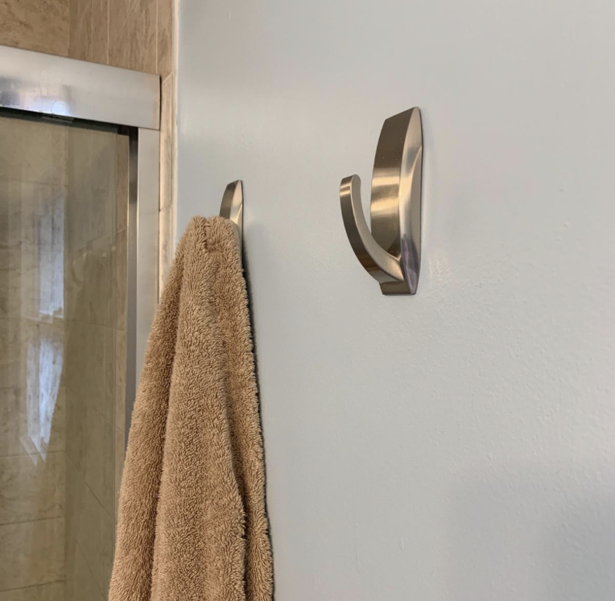 A reviewer&#x27;s hook holding a towel