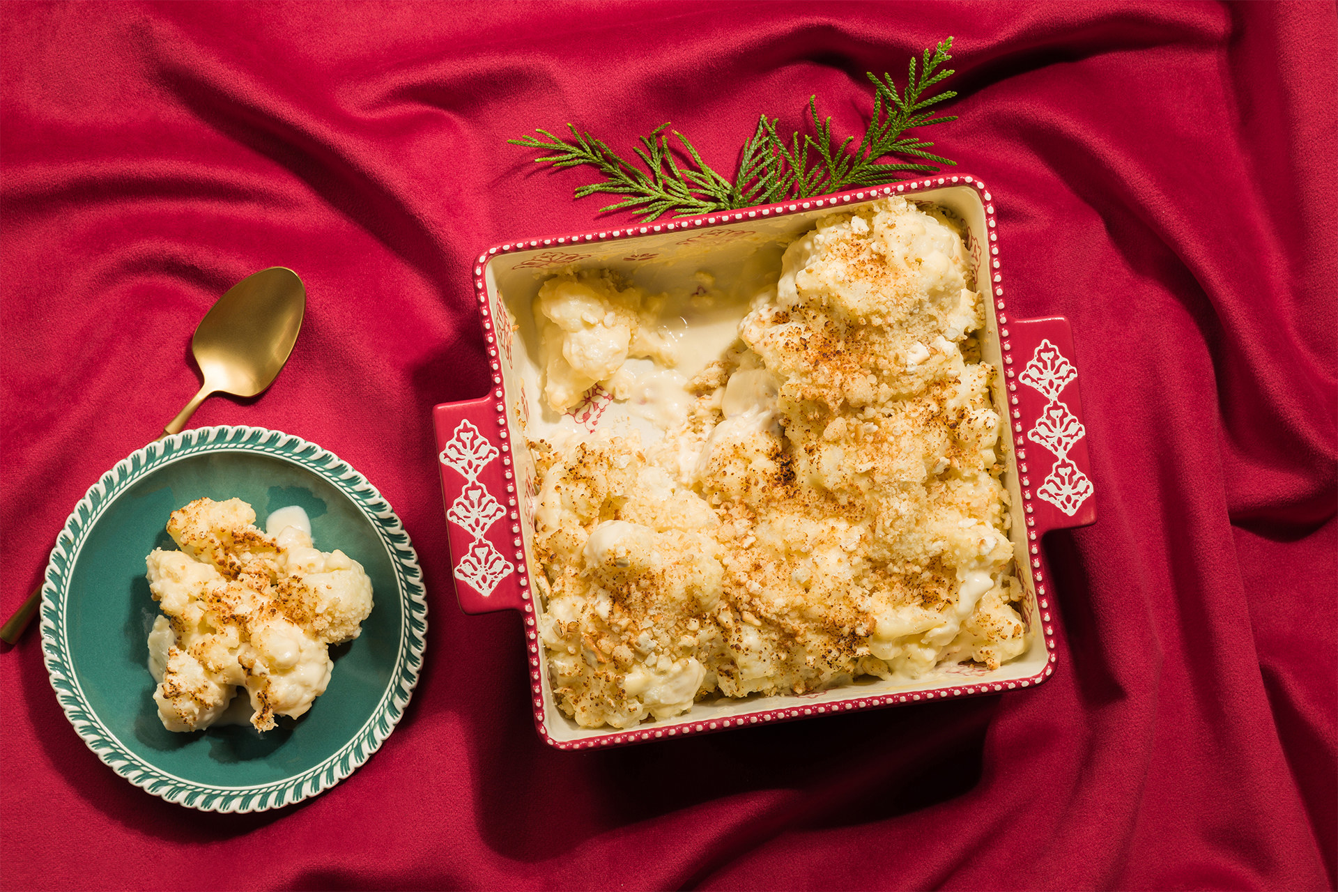 cauliflower au gratin in a festive casserole dish