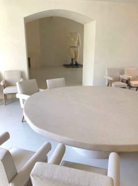 Kim Kardashian&#x27;s dining room