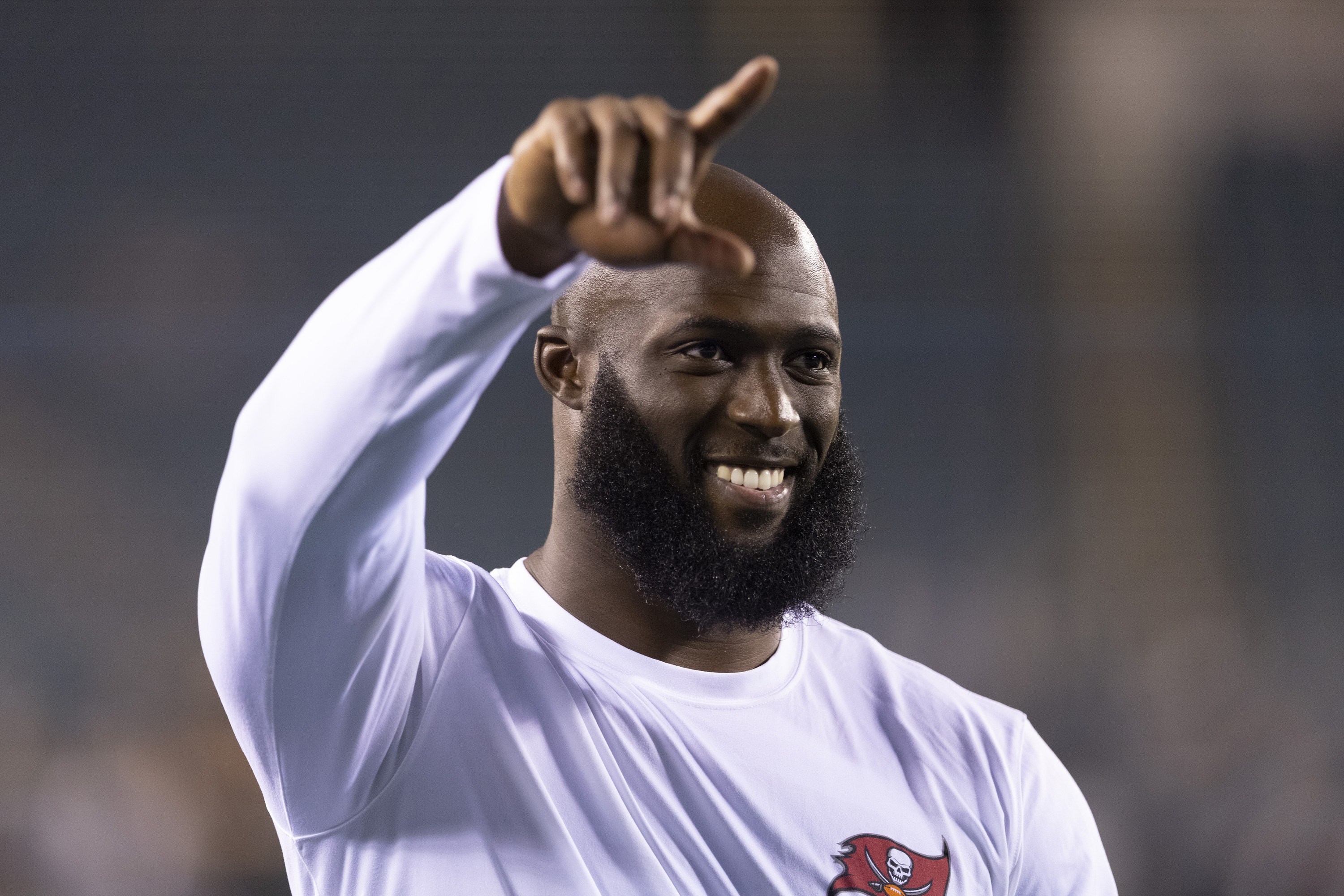 Leonard Fournette points and smiles