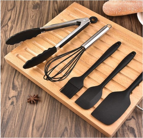 Foto de accesorios para cocina de acero inoxidabel y color negro