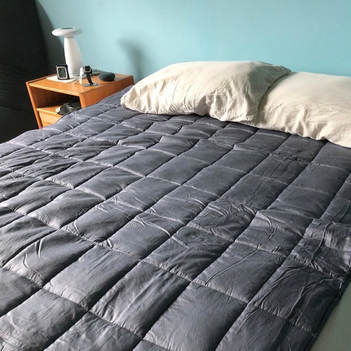 13 Best Weighted Blankets On Amazon To Keep Cozy 2022