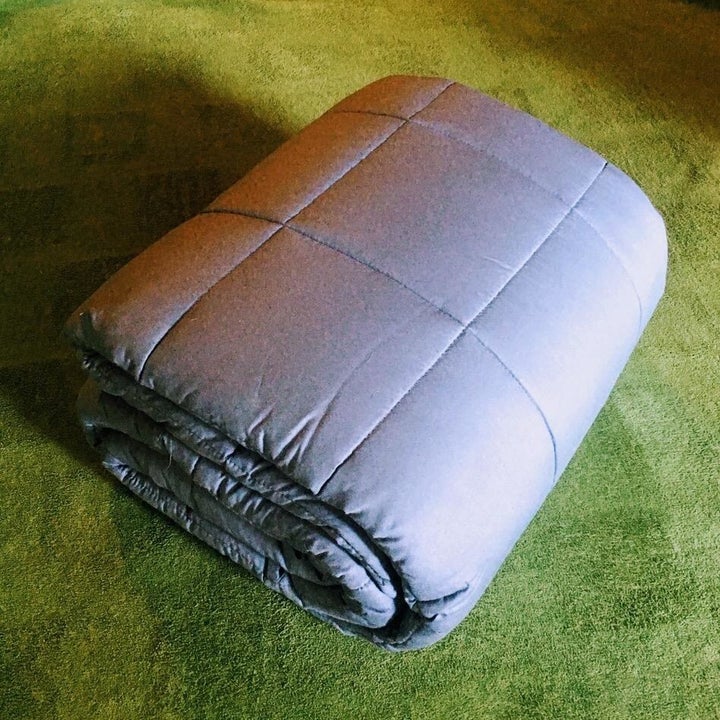 13 Best Weighted Blankets On Amazon To Keep Cozy 2022