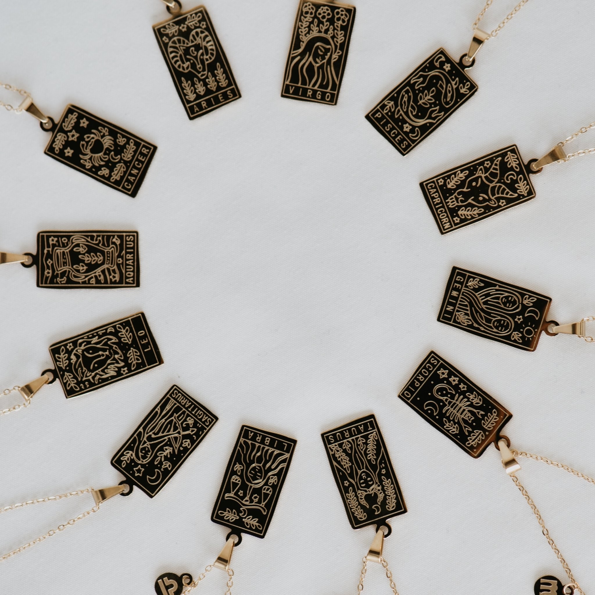 small metal taraot card pendants