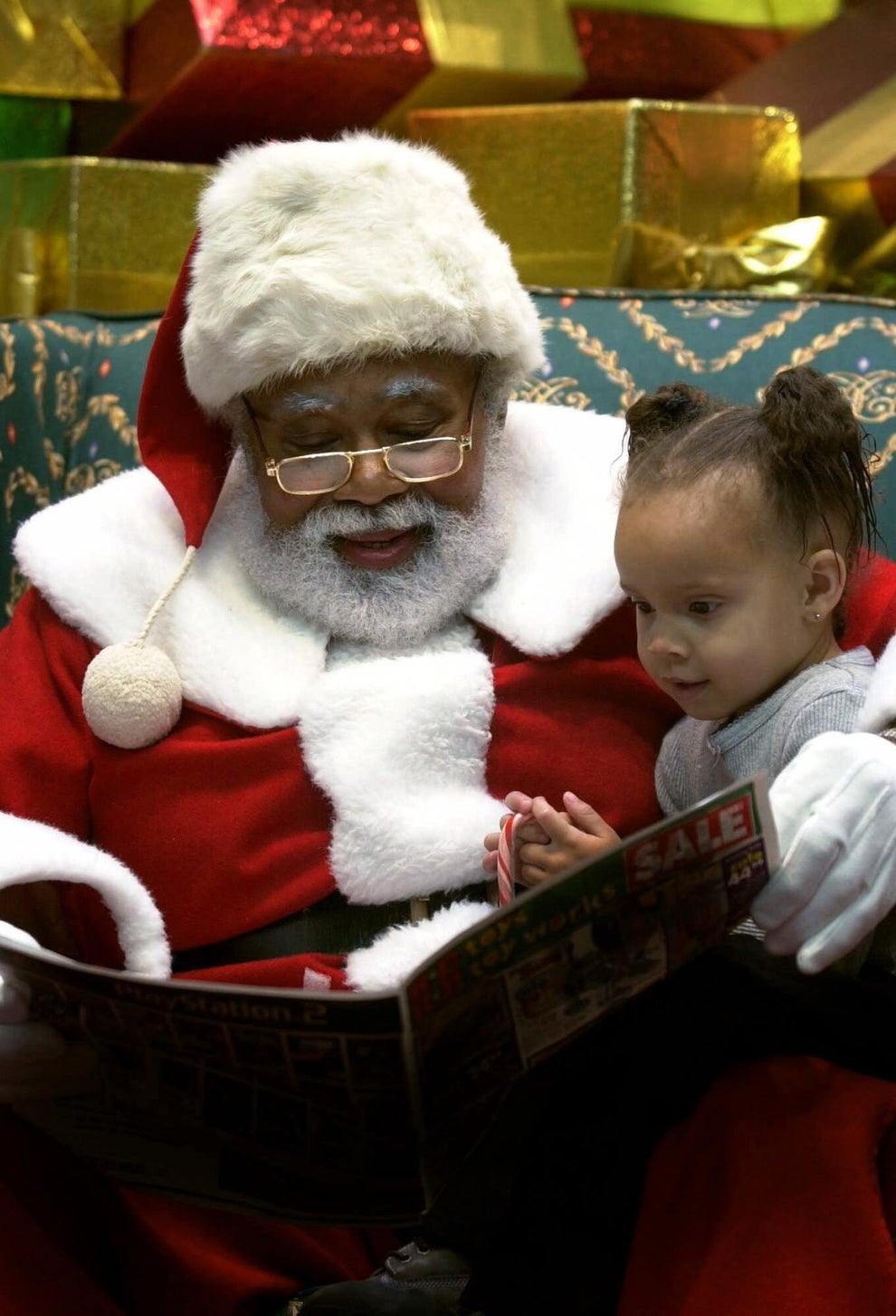 Long Live Mall Santas! Photos Of The Holiday Tradition That Never Dies