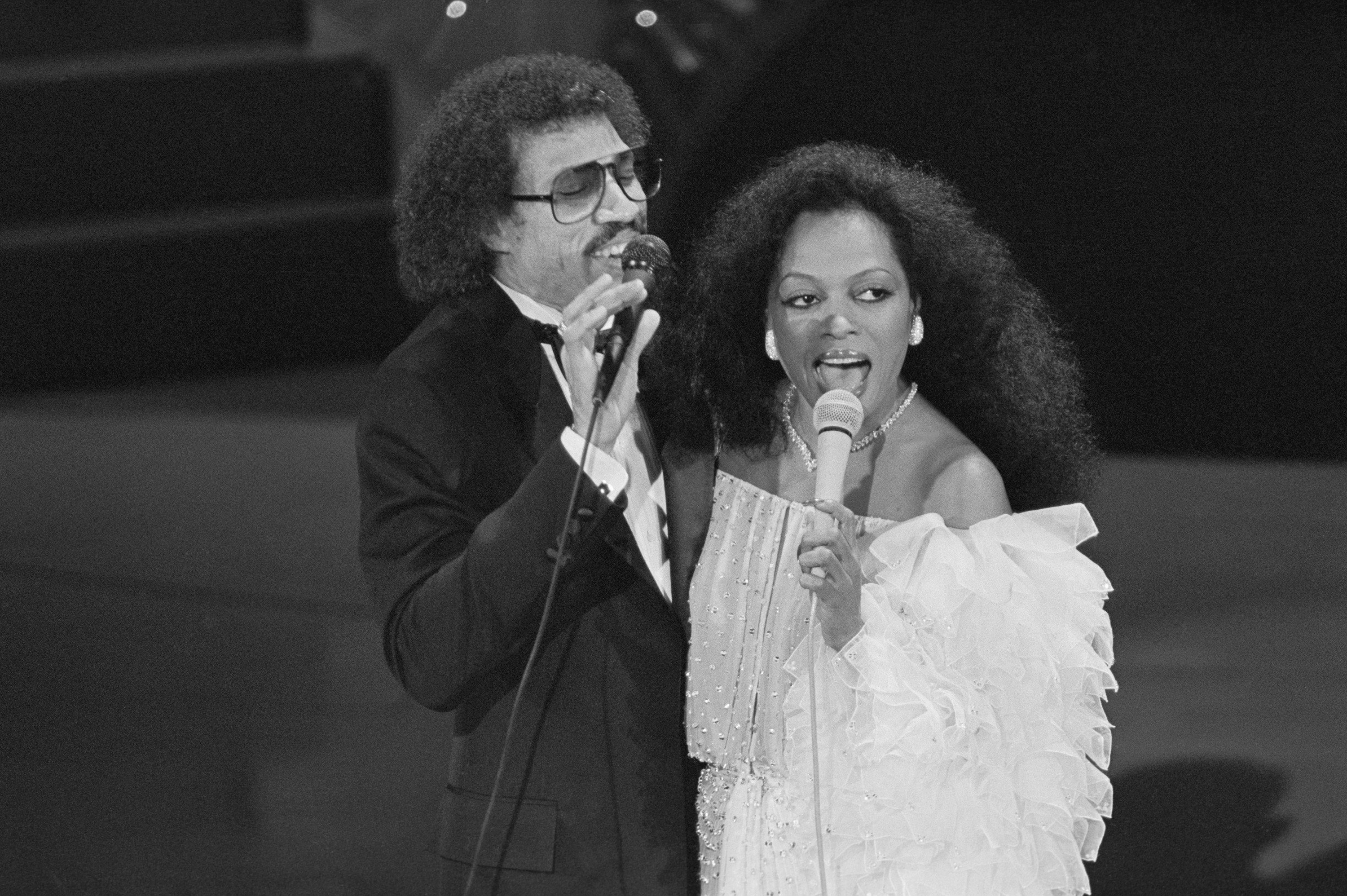Lionel Richie and Diana Ross perform Richie&#x27;s song, Endless Love, which was nominated for an Oscar at the 54th annual Academy Awards ceremonies.