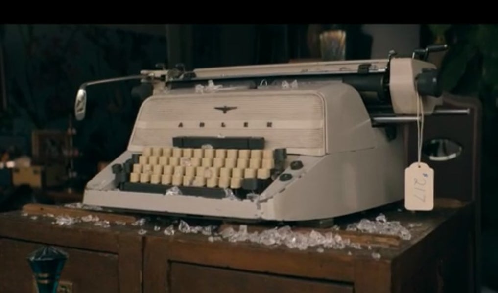 A typewriter in an abandoned antique store in "The Stand" (2020)