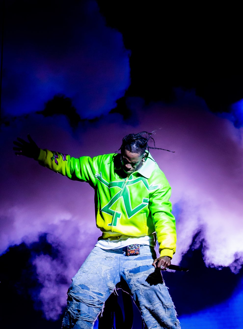 Travis Scott Fans Are Divided Over Who To Blame For The Astroworld Tragedy