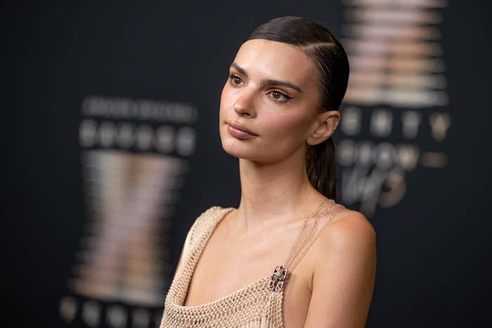 Emily Ratajkowski Hasn't Heard From Robin Thicke Since Her Blurred Lines  Accusations