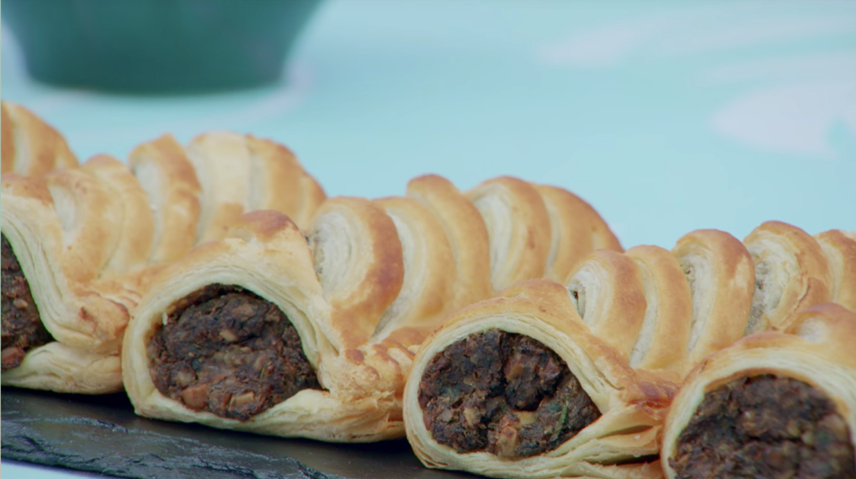 the example image of the sausage rolls