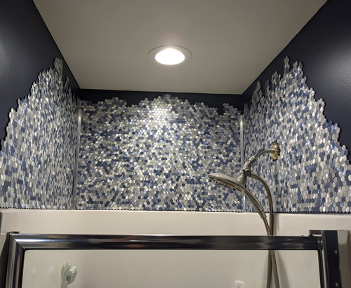 A reviewer's shower with the tiles