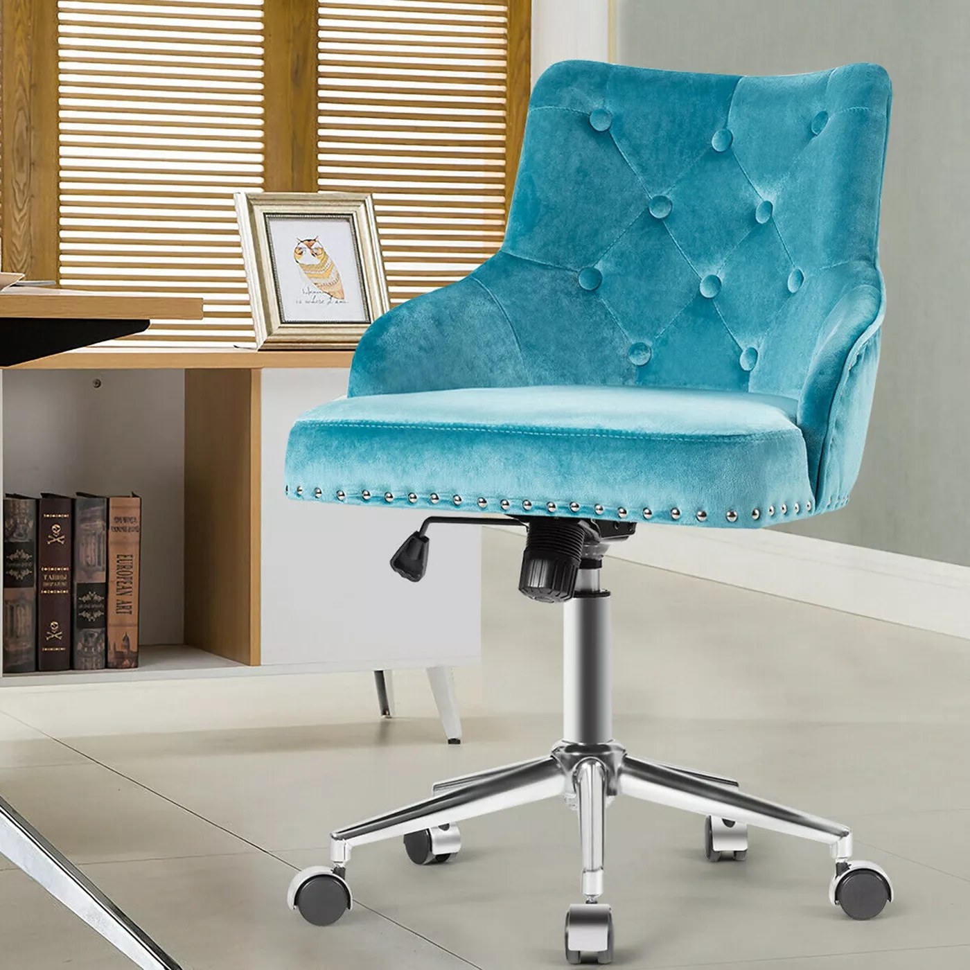 The velvet turquoise office chair