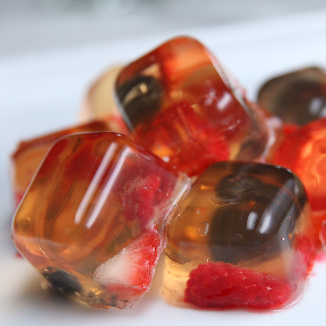 Rosé And Berry Gummies