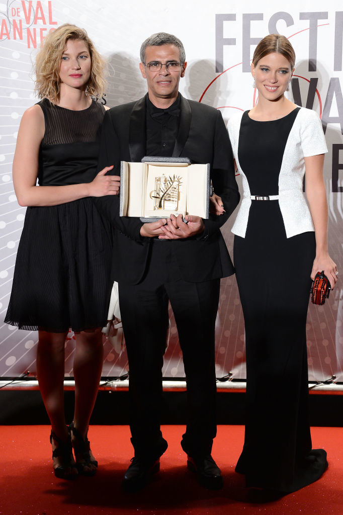 The two actors with the director and their Palme d&#x27;Or