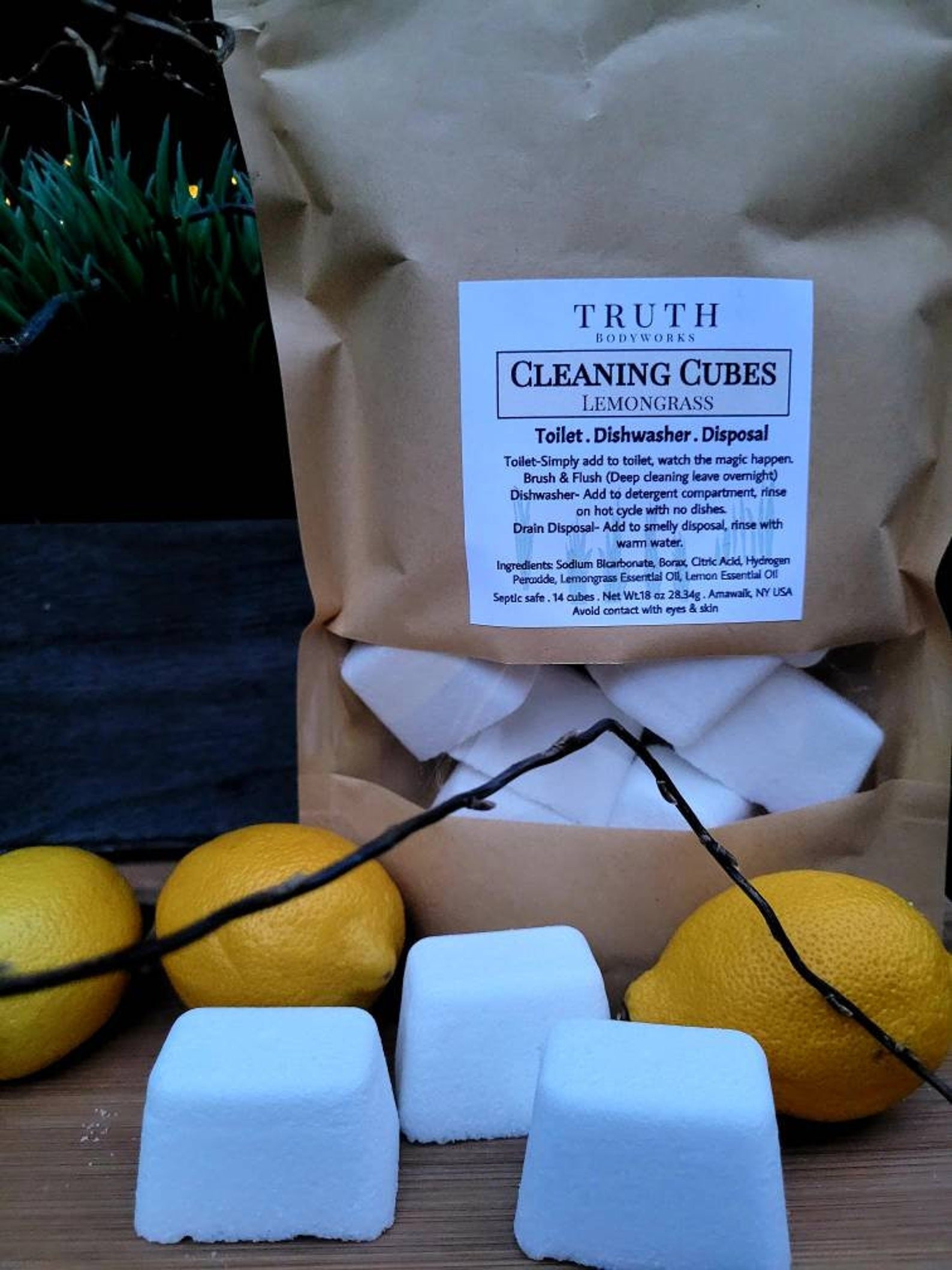 The pack of cleaning cubes in Lemongrass