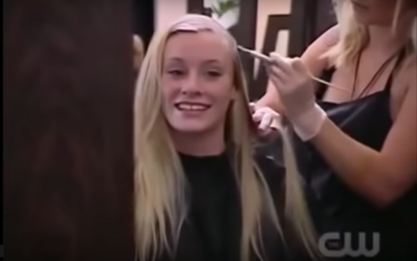 Chelsey getting her hair dyed blonde