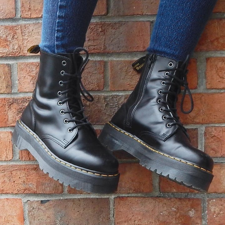 45 Black Boots You'll Want To Wear All The Time 2022