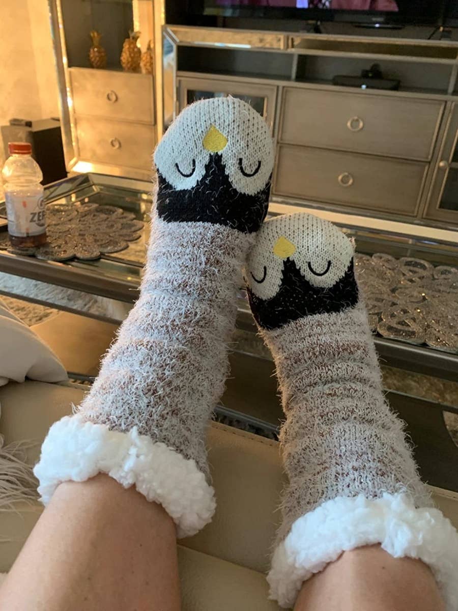 18 Best Fuzzy Socks To Keep Your Feet From Freezing