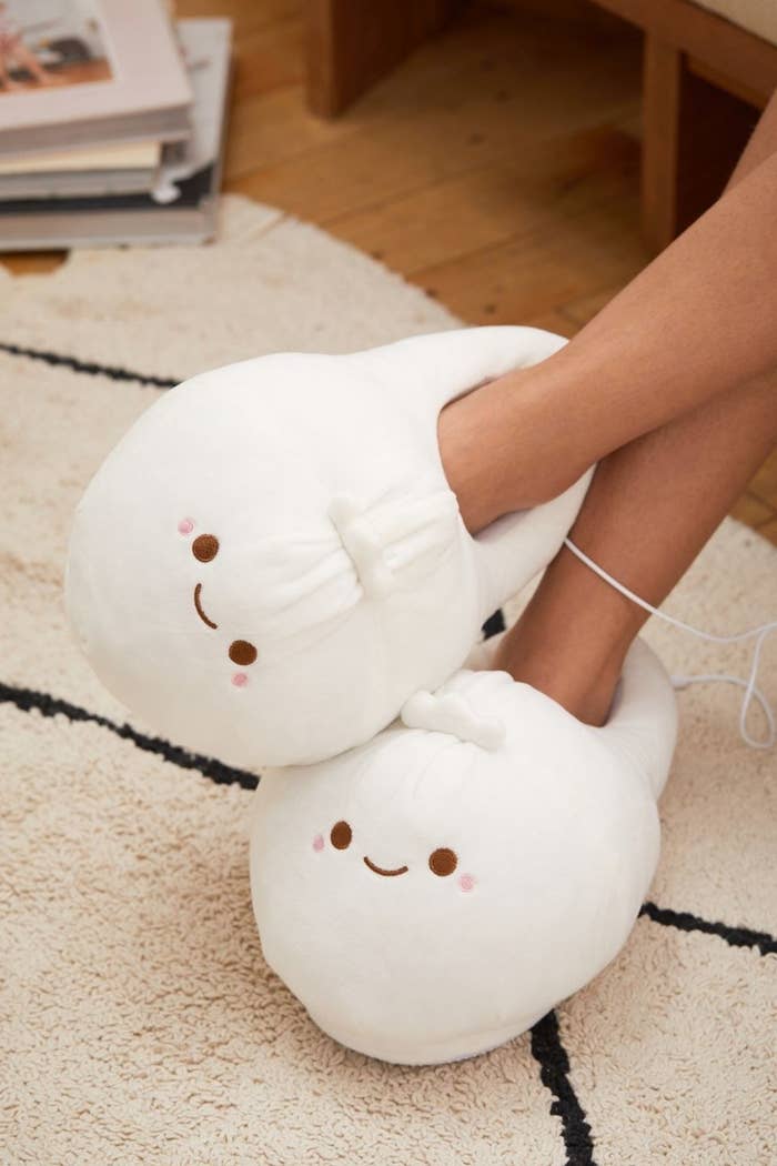 white heated dumpling slippers