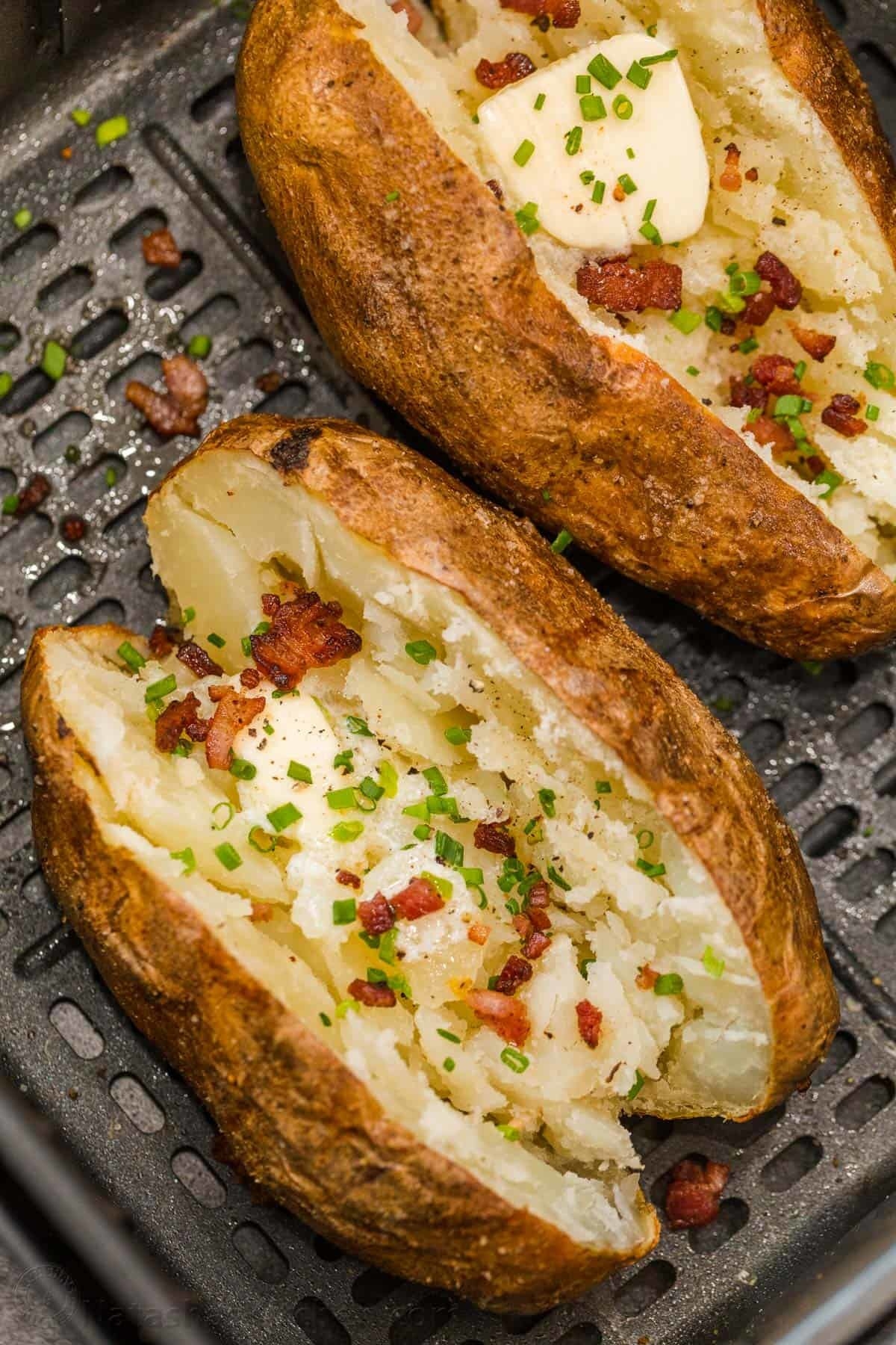 A baked potato in the air fryer.