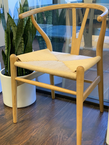 a reviewer photo of the chair