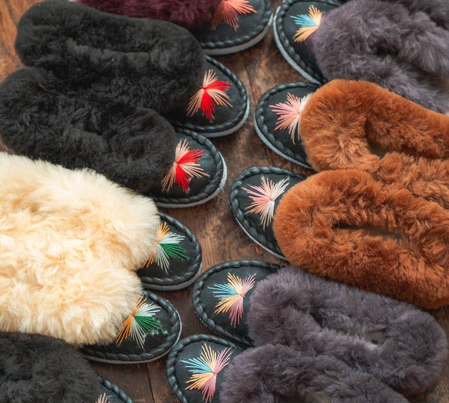 18 Best Fuzzy Slippers To Treat Feet Right In 2022
