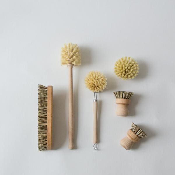 the six wood brushes