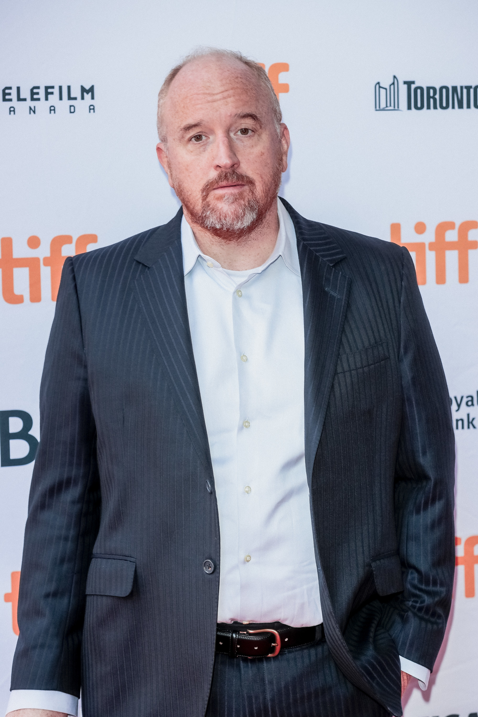 Louis CK at a red carpet event