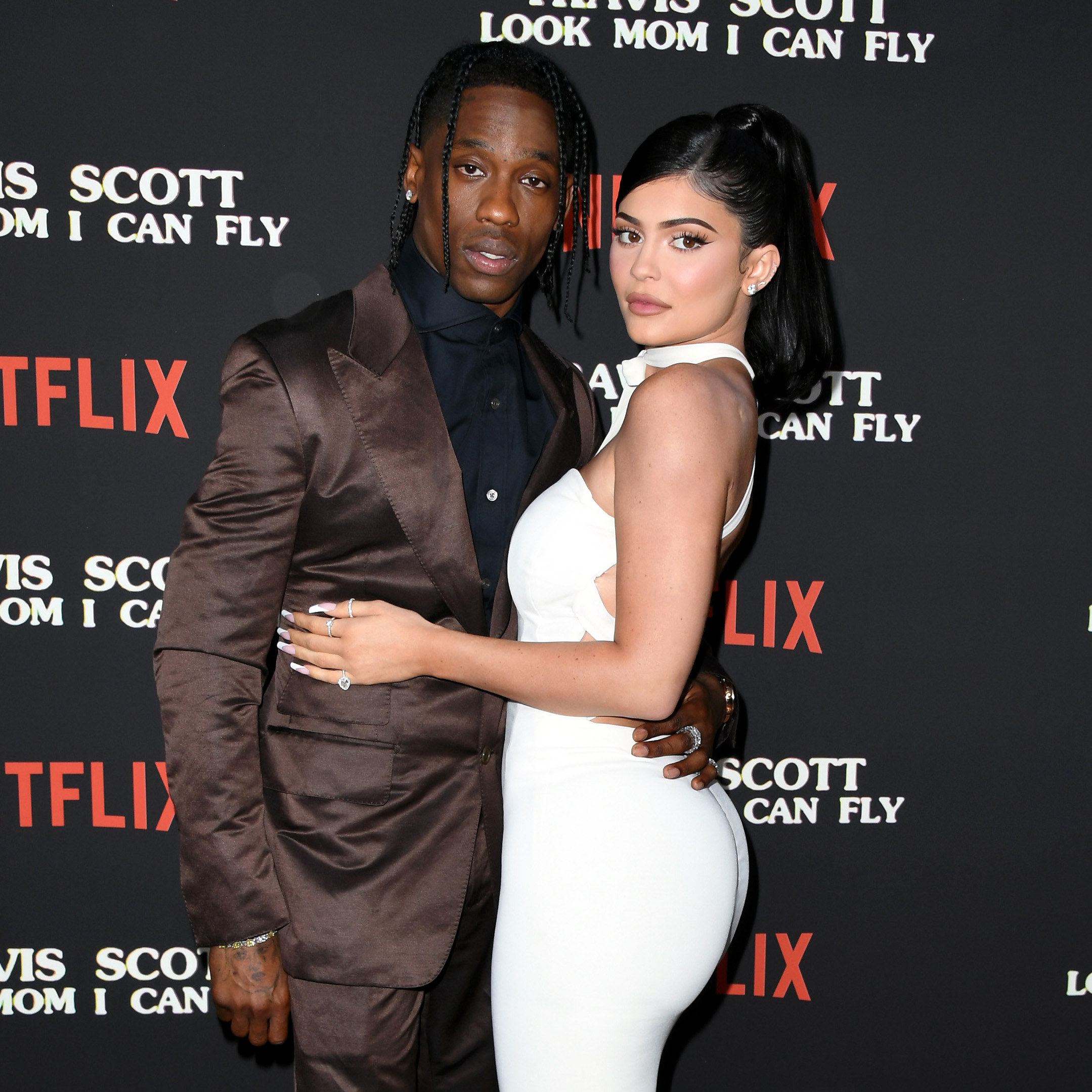 Travis and Kylie on the red carpet