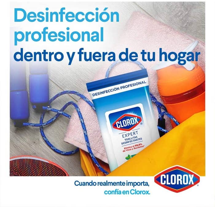 Paquete con toallitas desinfectantes