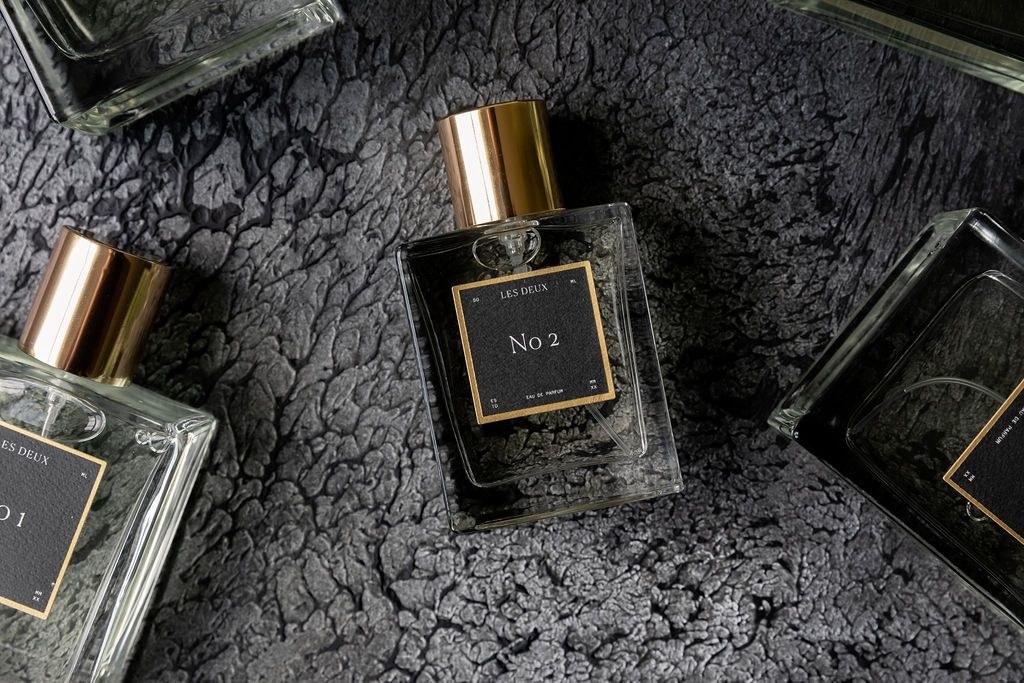 Les Deux No 2 Eau de Parfum in clear perfume bottle