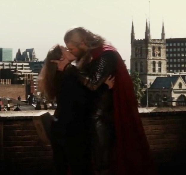 Jane and Thor kiss passionately