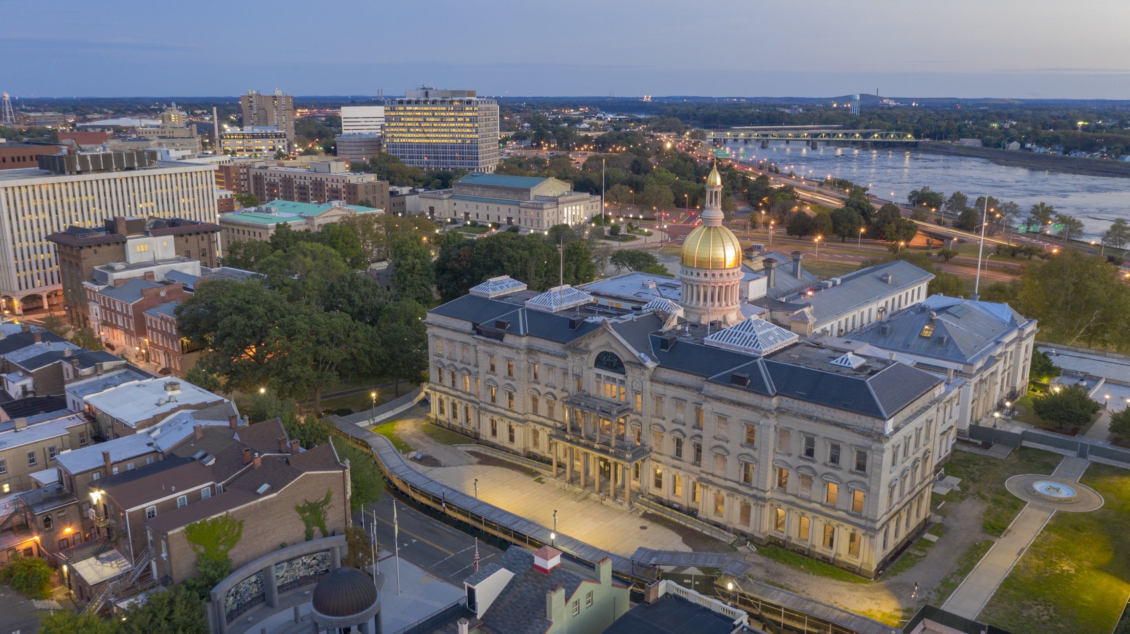 shot of New Jersey&#x27;s capitol building in New Jersey