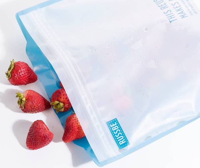 2 Gallon Ziplock Bags 25 Count Resealable Extra Strong and Leak Proof With  Double Ziplock Perfect Freezer Bags for Berries Fruit and Food Great 2