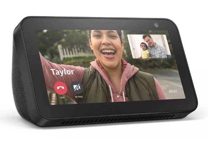 An FaceTime call displayed on a black Amazon Echo