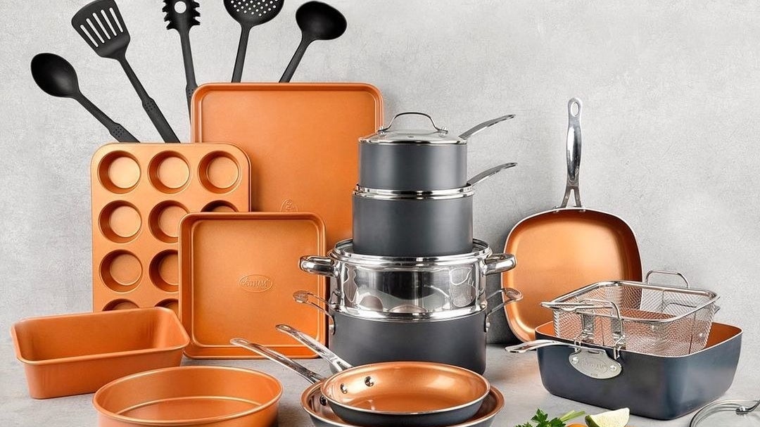 the full 20 piece set of cookware and bakeware