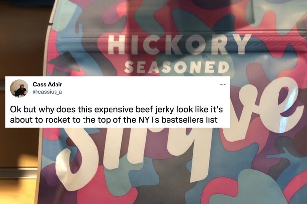25 Book Tweets So Hilarious, They Went Viral In 2021