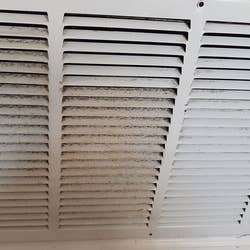 the vent cover half dirty half clean