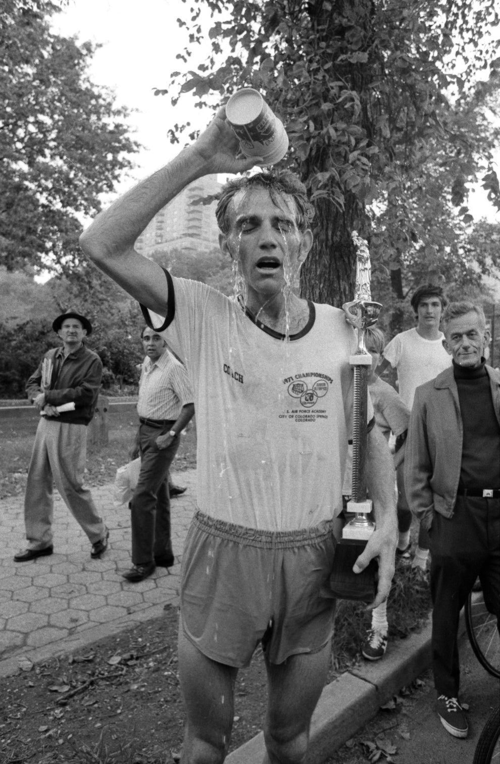 Amazing Vintage Photos Of The NYC Marathon To Mark Its 50th Year