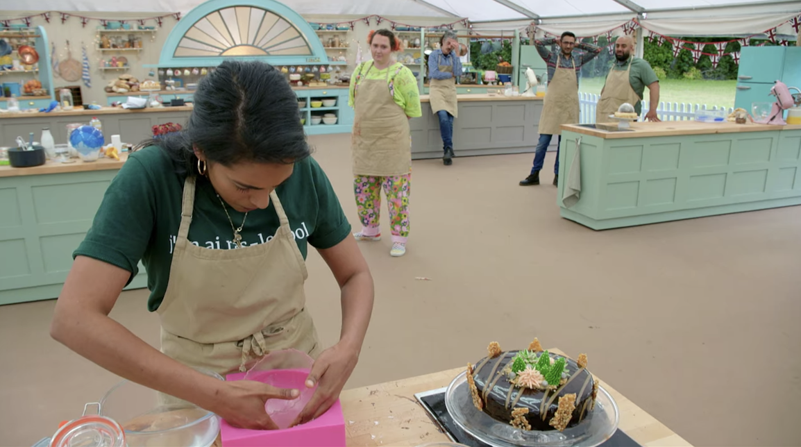 The bakers watch as Crystelle tries to unstick her dome